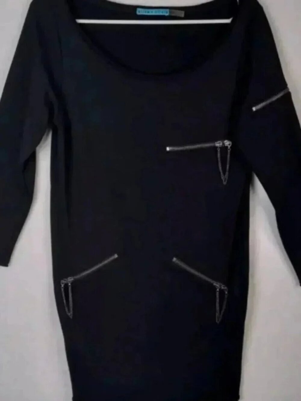 RARE Alice + Olivia Minimalist Y2K Zipper Detail Sweater Minidress Black - Picture 8 of 10